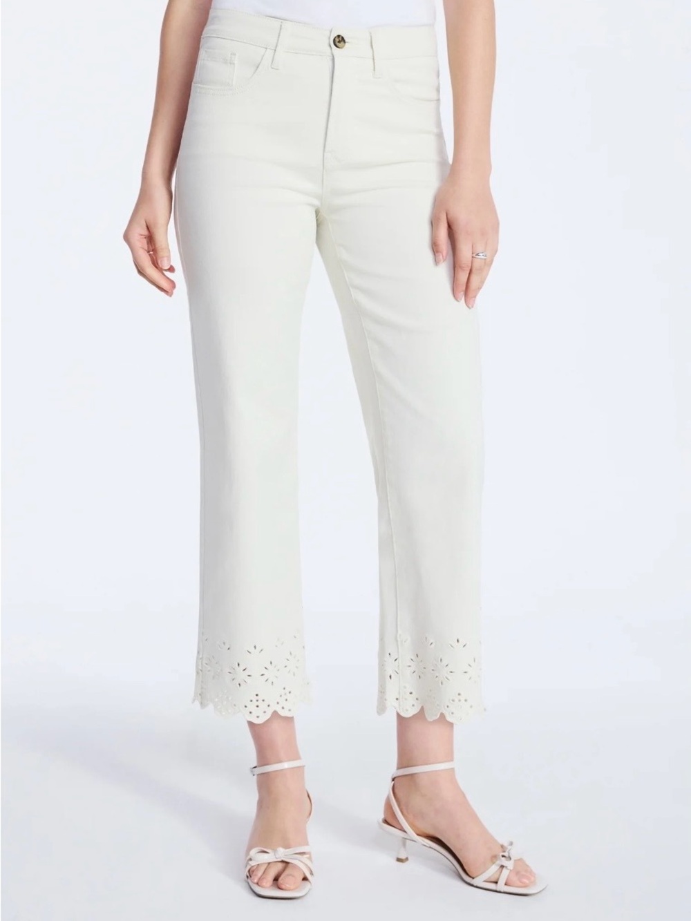 Free Assembly Size 0 White Cropped Jeans with Eyelet Design Hem